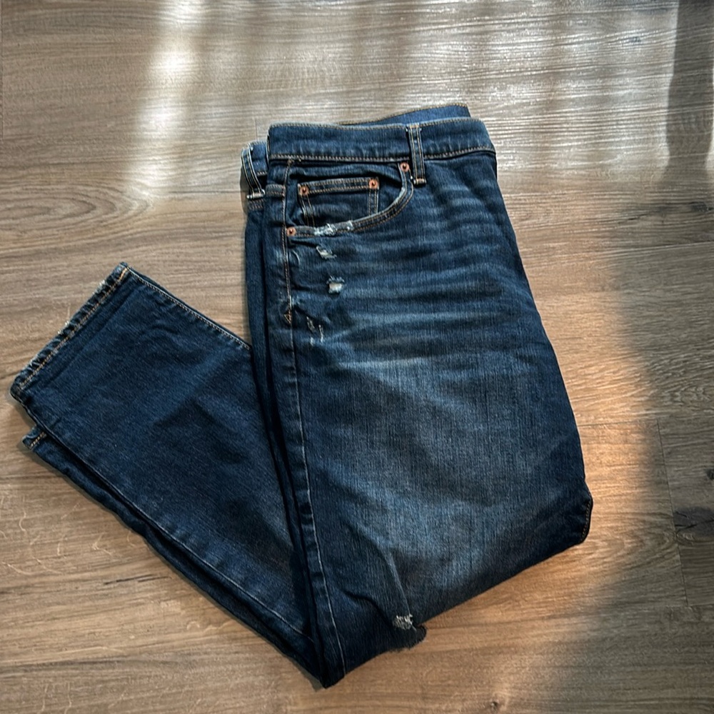 GAP girlfriend jean’s distressed